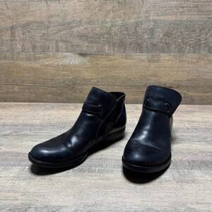 Born Black Leather Ankle Zip Up Boots Women's Size 6.5